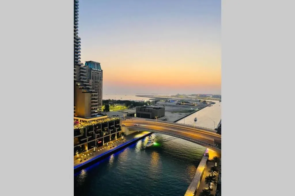 Cayan Tower Luxury Apartment With Sea View Dubai Vereinigte Arabische Emirate