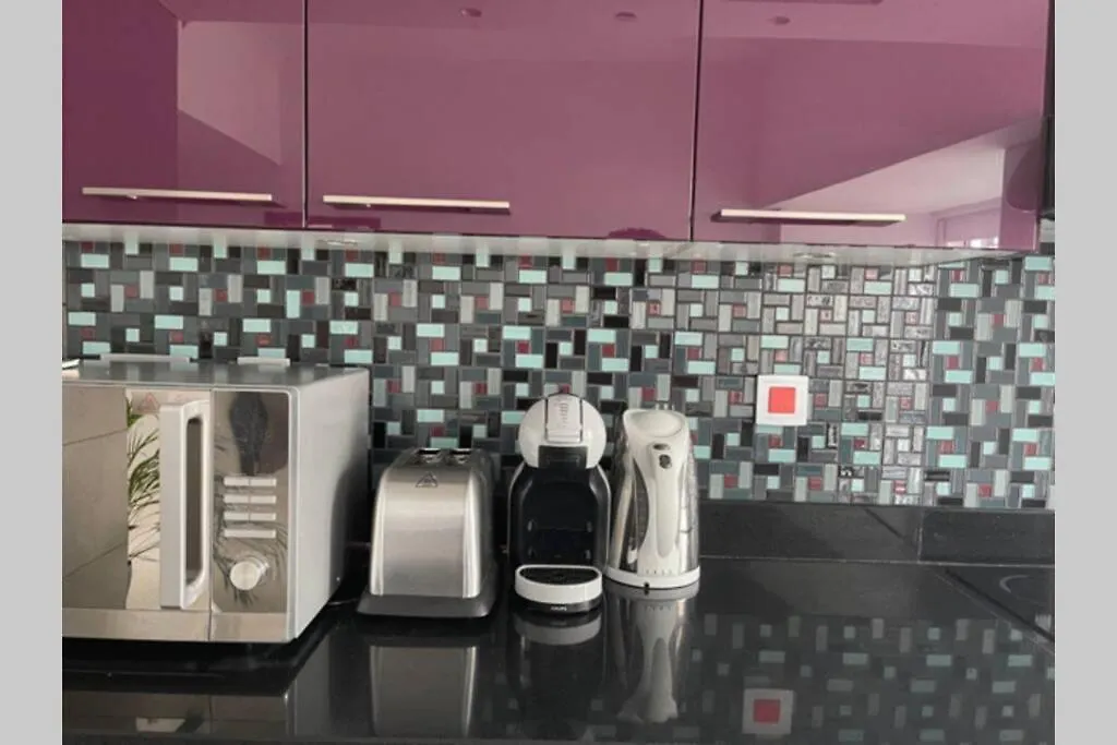 Cayan Tower Luxury Apartment With Sea View Dubai