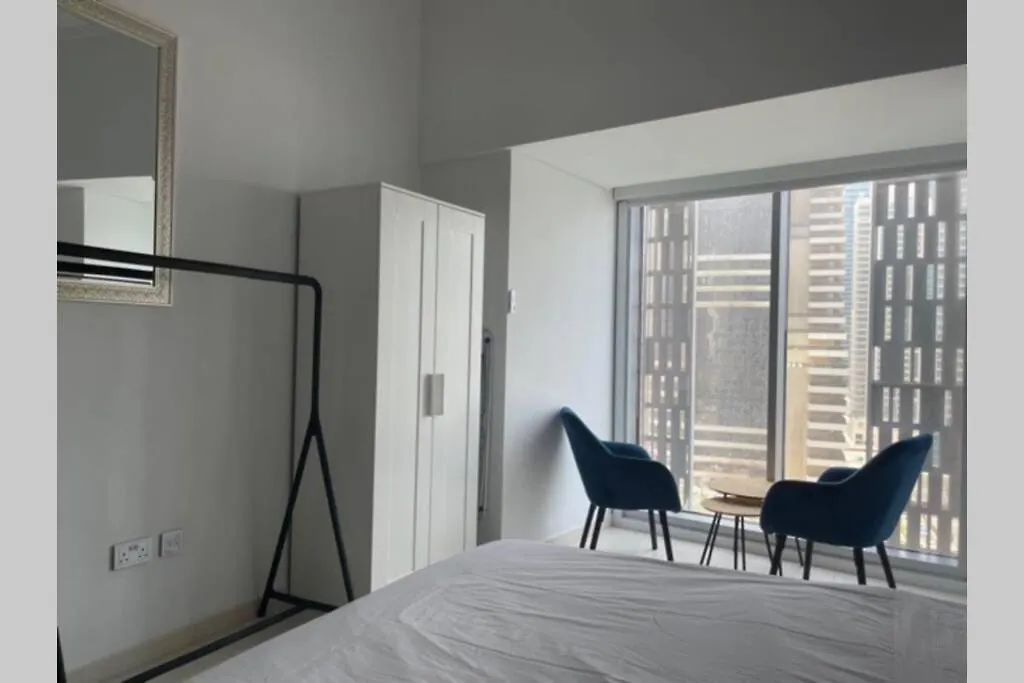 Cayan Tower Luxury Apartment With Sea View Dubai